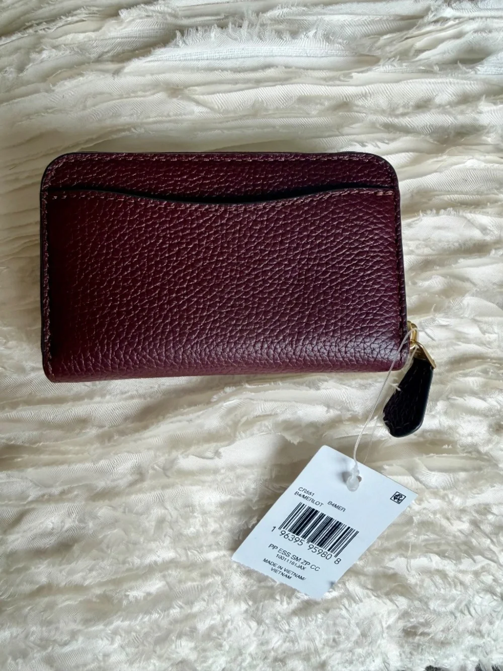 Coach Essential Small Zip Around Card Case Wallet Merlot